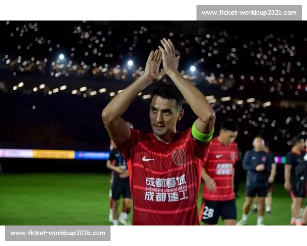 周定洋带古尔芬克尔解锁成都辣面，冰粉解麻直呼巴适！