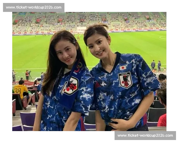 堂安律与明松美玖大婚！美妆博主新娘惊艳全场，小栗旬携日本国脚齐聚祝福