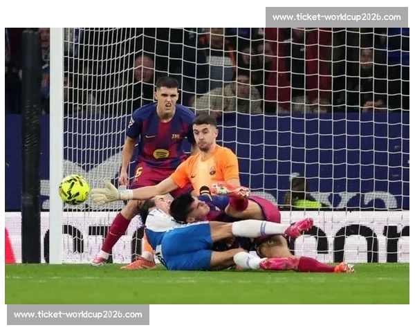 巴萨官宣霍安・加西亚！自掏 2634 万欧解约金加盟，签约六年锁定未来主力