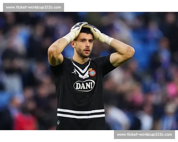 阿斯：巴萨需套现 3000 万欧清理阵容 以注册霍安 - 加西亚与尼科 - 威廉斯