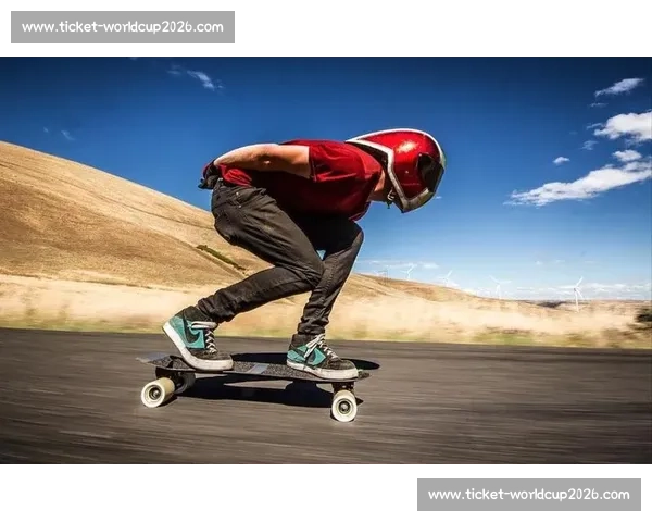 长板速降:速度与伤痕编织的生命竞速 长板速降:速度与伤痕编织的生命竞速